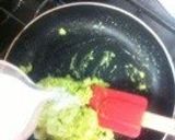 A picture of step 5 of Creamy Pasta with Shrimp and Avocado.