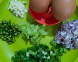 Foto langkah ke 1 dari resep Telur Dadar Pare.