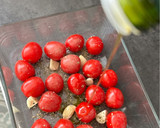 Foto del paso 2 de la receta: Pasta con salsa de cherry, burrata y Módena