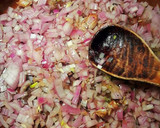 Foto del paso 14 de la receta: Cabrito en salsa de cebolla roja y ras el hanout