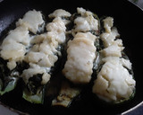Foto del paso 5 de la receta: Calabacines🥒 con espinacas🌿, pasas de uva🍇 y queso🧀...🤔
