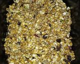 Foto langkah ke 5 dari resep Homemade Cocolate Coffee Aren Granola.