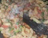 A picture of step 3 of Veg and pasta cubes.