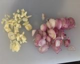Foto langkah ke 2 dari resep Semur daging giling dan kentang ala ci Tintin.