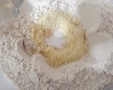 Foto del paso 1 de la receta: Pancitos con queso rallado Express