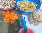 Foto langkah ke 1 dari resep Mie Goreng Jamur.