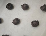 Gambar langkah 7 resipi Gluten-free Double Chocolate Chunks Soft Cookies.