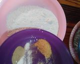 Foto langkah ke 2 dari resep Jamur Suwir Goreng Tepung.