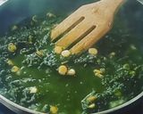 A picture of step 5 of Palak Corn Curry.