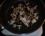 Foto del paso 2 de la receta: Tortilla de judías y espárragos al microondas