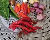 Foto langkah ke 1 dari resep Tumis Cumi Asin.