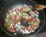 Foto del paso 4 de la receta Mosaico de pisto, potón y langostinos