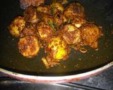चेट्टीनाड आलू रोस्ट (Chettinad aloo roast recipe in Hindi) रेसिपी चरण 3 फोटो