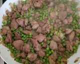 Csirkemáj borsóval recept fázis 4 fotója