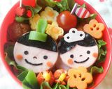 A picture of step 11 of Hina Doll's Day Character Bento Rice Balls.