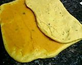 A picture of step 4 of Kabocha Squash Twisted Bread Rolls.