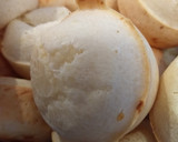Foto del paso 4 de la receta: Chipas calentitas con queso