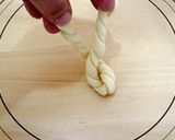 A picture of step 12 of Mahua: Twisty Chinese Fried Snacks.