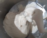 A picture of step 2 of Hot cross bun.