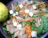 Foto del paso 7 de la receta: Ensalada crocante con pollo