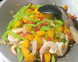 Foto langkah ke 2 dari resep 196. Tumis Buncis Labu Kuning Udang.