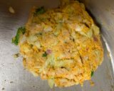 A picture of step 3 of Cabbage- Spring onion Parantha.