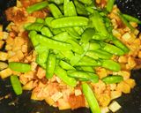 Foto langkah ke 3 dari resep Sambal Goreng K3 (Kentang, Krecek & Kapri).