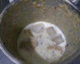 A picture of step 4 of Banana &Dates Shake.