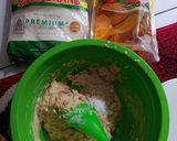 Foto langkah ke 3 dari resep Adonan dasar roti tanpa ulen dengan minyak goreng.