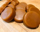 Une image de l'étape 1 de Far breton au caramel beurre salé.