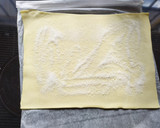 Foto del paso 2 de la receta: Palmeritas bañadas en chocolate