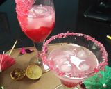 A picture of step 6 of Larva-flow mocktail.