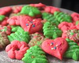 A picture of step 5 of Easy Spritz cookies!.