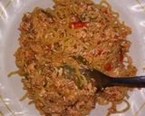 A picture of step 6 of Fried indomie (instant noodles).