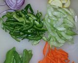A picture of step 2 of Stir fried shrimp.