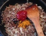 A picture of step 2 of Tomato Taco Salad.