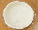 A picture of step 3 of Low-Calorie Pie-Style Bread.