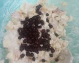 A picture of step 3 of Fruits & black chickpeas salad with creamy_mayo dressing.