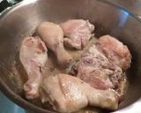 Foto del passaggio 4 della ricetta Pollo con i chiodini