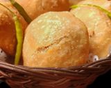 মুগ ডাল খাস্তা কচুরি (Moong Daal khasta kachori recipe in Bengali) রেসিপির ধাপ 9 ছবি