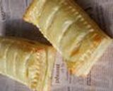 A picture of step 5 of Ham & Egg Pies.