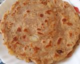 A picture of step 15 of Masala Aloo Lachha Paratha.