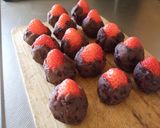 A picture of step 2 of Strawberry Daifuku Strawberry Princesses.