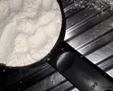 Foto del paso 1 de la receta: Pizza margarita en sartén 🍕