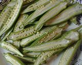 A picture of step 3 of Okra parmesan.