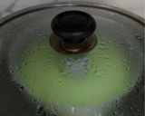 Foto langkah ke 5 dari resep Bolu Kukus Pandan Keju Lumer.