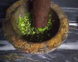 A picture of step 1 of Tangy Anardana Chutney ln kundi Sota.