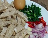 Foto langkah ke 1 dari resep Tumis Tempe, Kacang Panjang, dan Telur Orak-Arik.