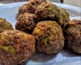 Foto del paso 2 de la receta: ALBÓNDIGAS De Carne de Cordero🐏 y Zanahoria con Salsa Roja..!