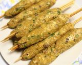 A picture of step 2 of Grilled Mutton Seekh Kebab.